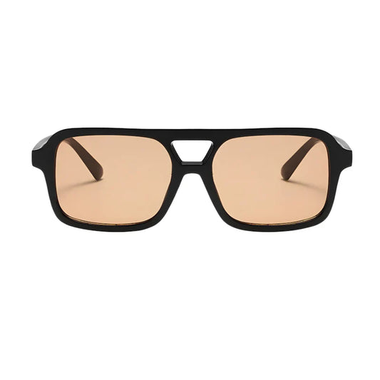 Os óculos de sol Eyvon combinam proteção UV, estilo marcante e conforto absoluto para te acompanhar sob qualquer sol